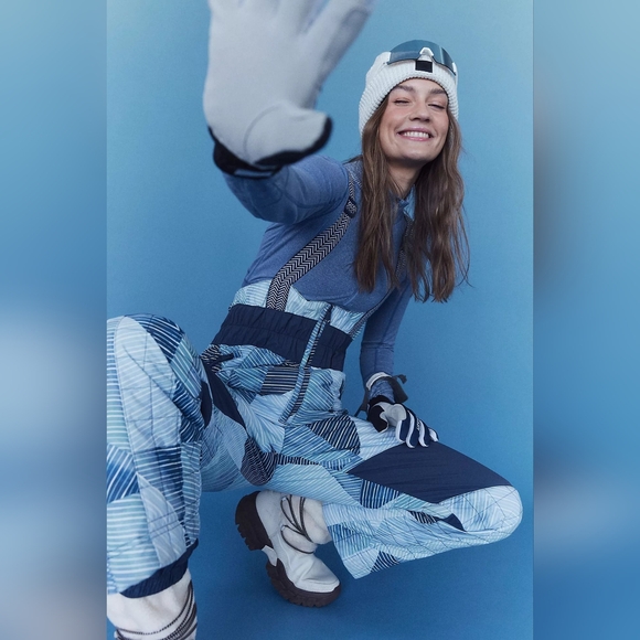 NWOT Free People Printed All Prepped Bib Overalls - Picture 2 of 8